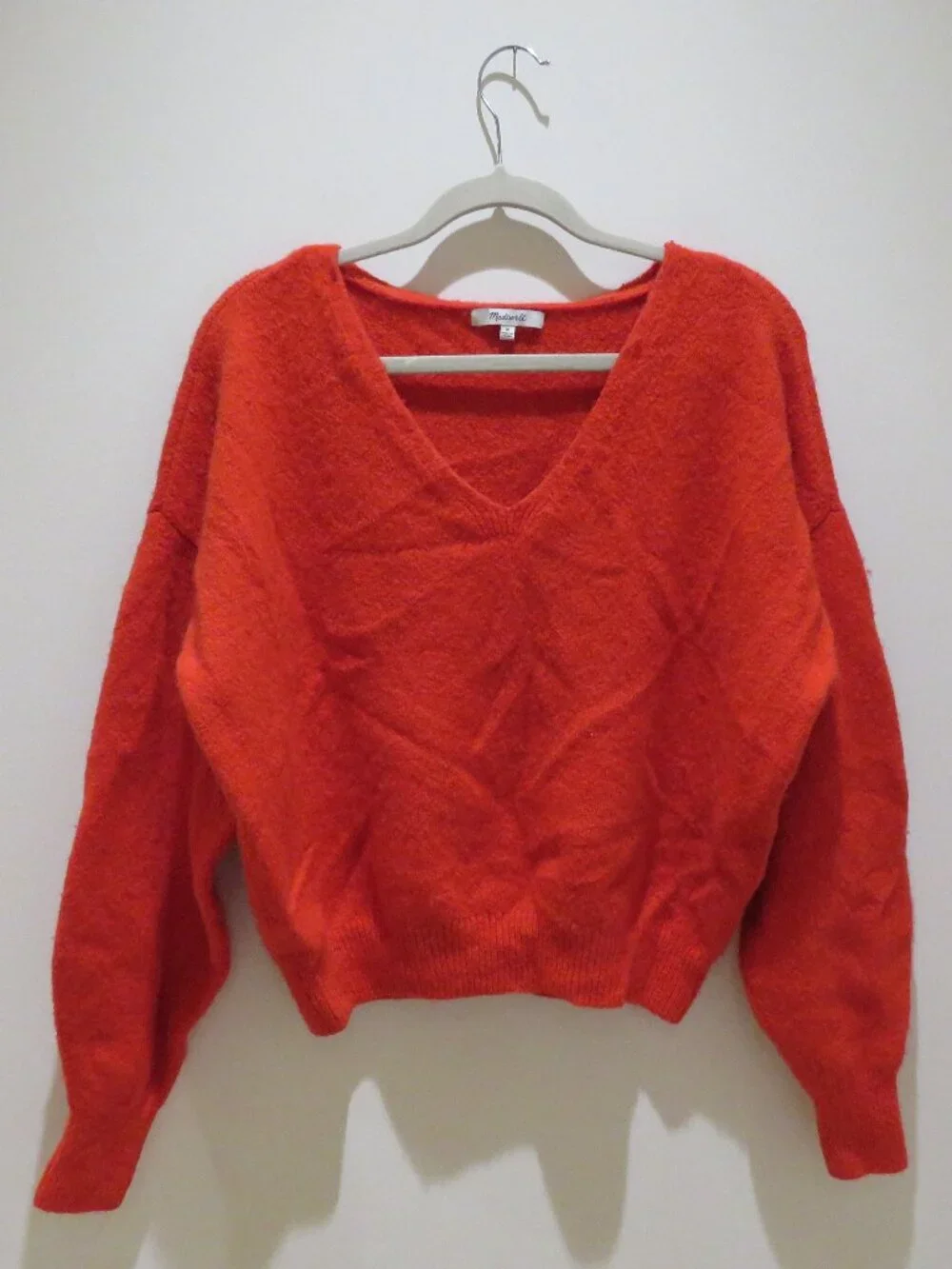 MADEWELL Wedged V-Neck Sweater in Bright Cherry Red Medium Wool Blend Preppy - Picture 2 of 12